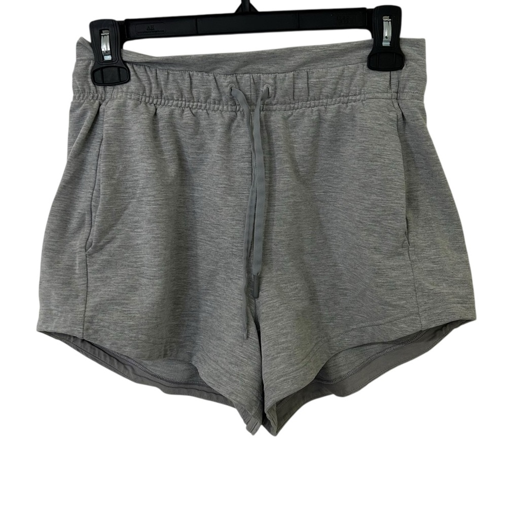 lululemon athletica Heather Gray Athletic Shorts High-Rise Lounge Shorts Size 4